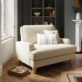 Beatrice Luna Snuggle Chair